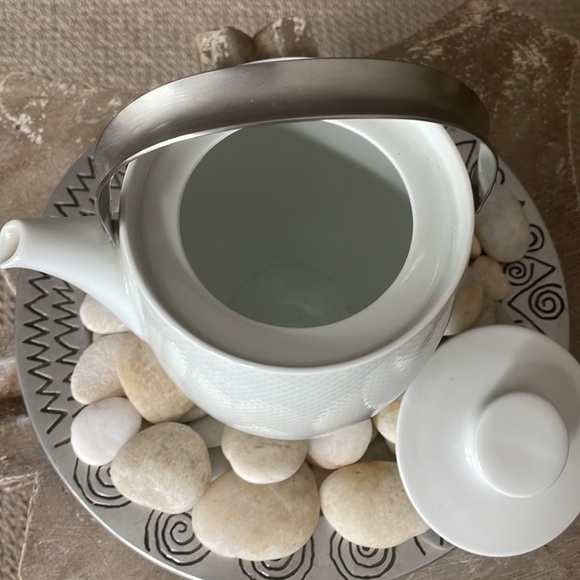 Rosenthal Teapot - Picture 4 of 5